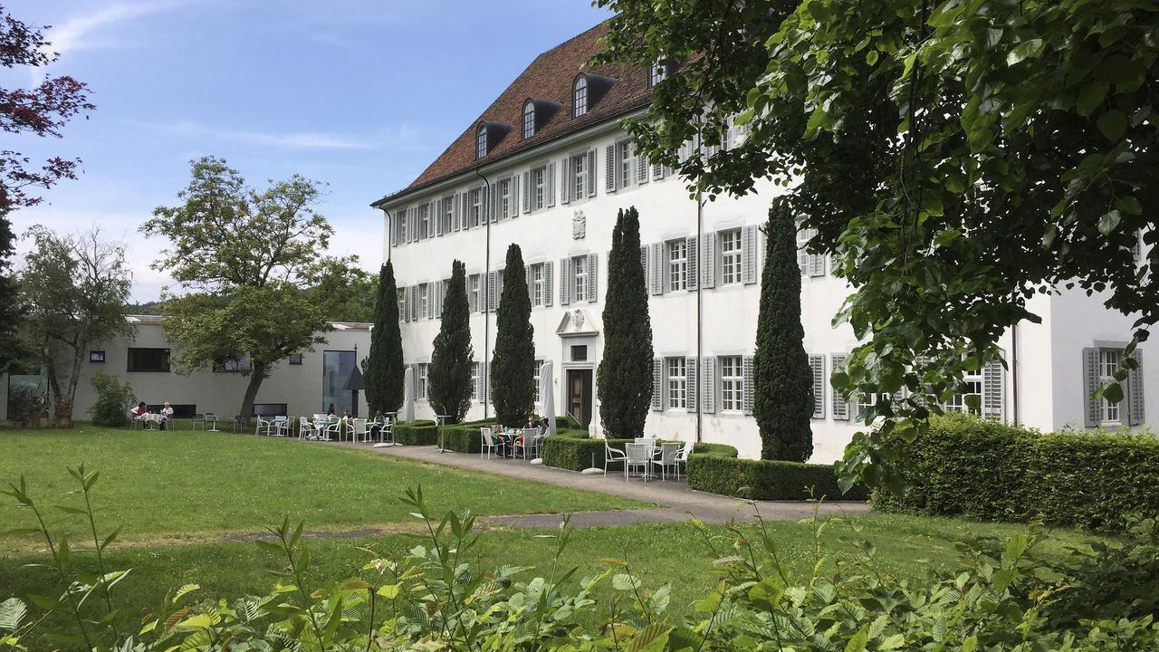 Klosterhotel Kreuz Mariastein Exterior foto